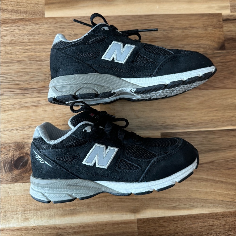 Toddler new balance 990v3